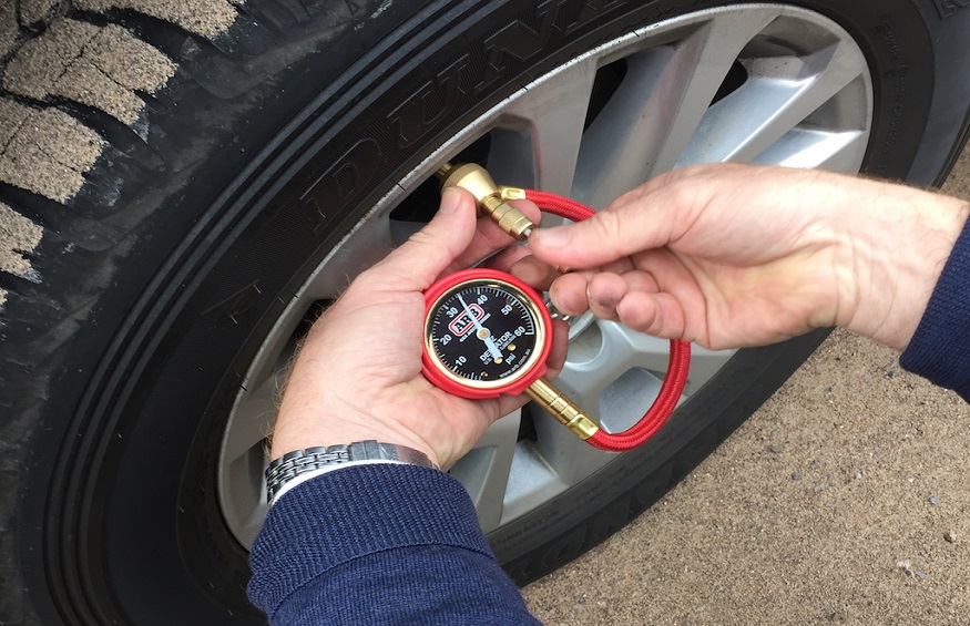 Tyre Inflator with Gauge: Uses and Benefits Explained