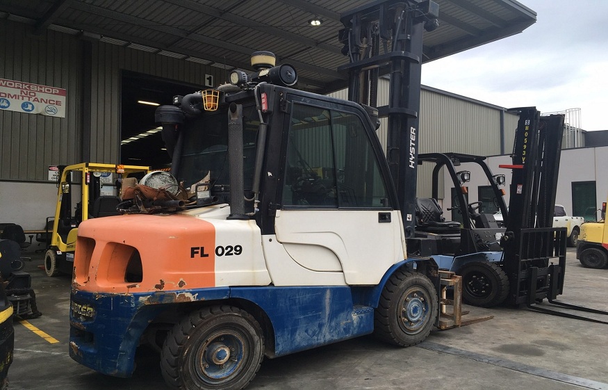 Here’s Why You Should Buy Used Forklifts Instead of New Ones
